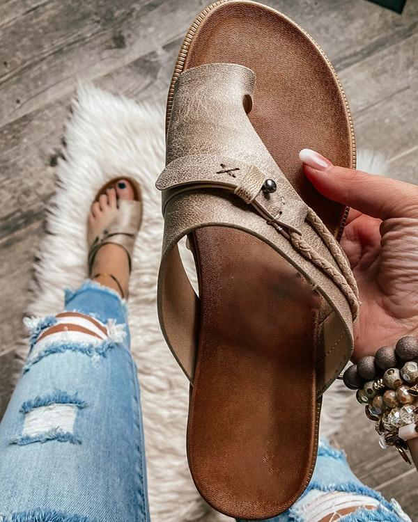 Women’s sandals with open toe and minimal straps