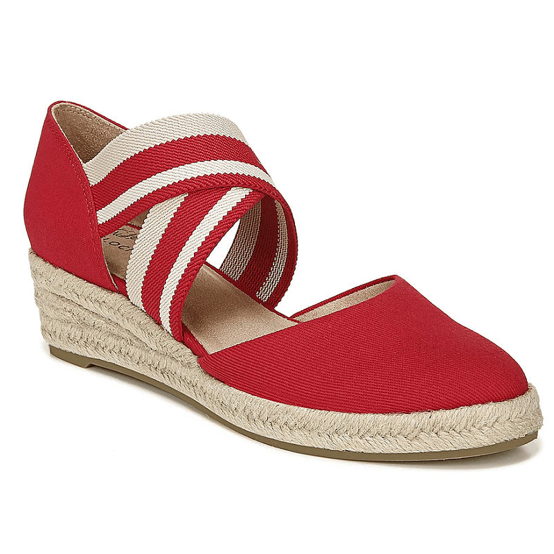 Women’s espadrille flats with crossed straps and non-slip sole