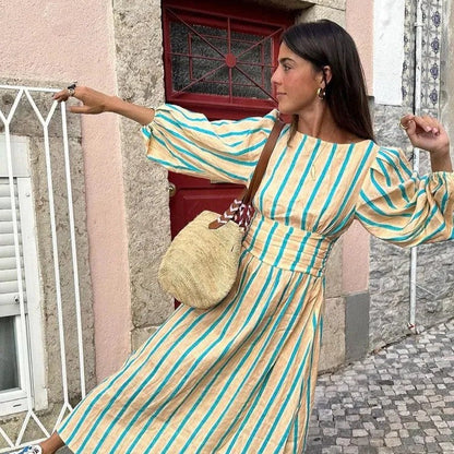 Women's long dress with loose cut