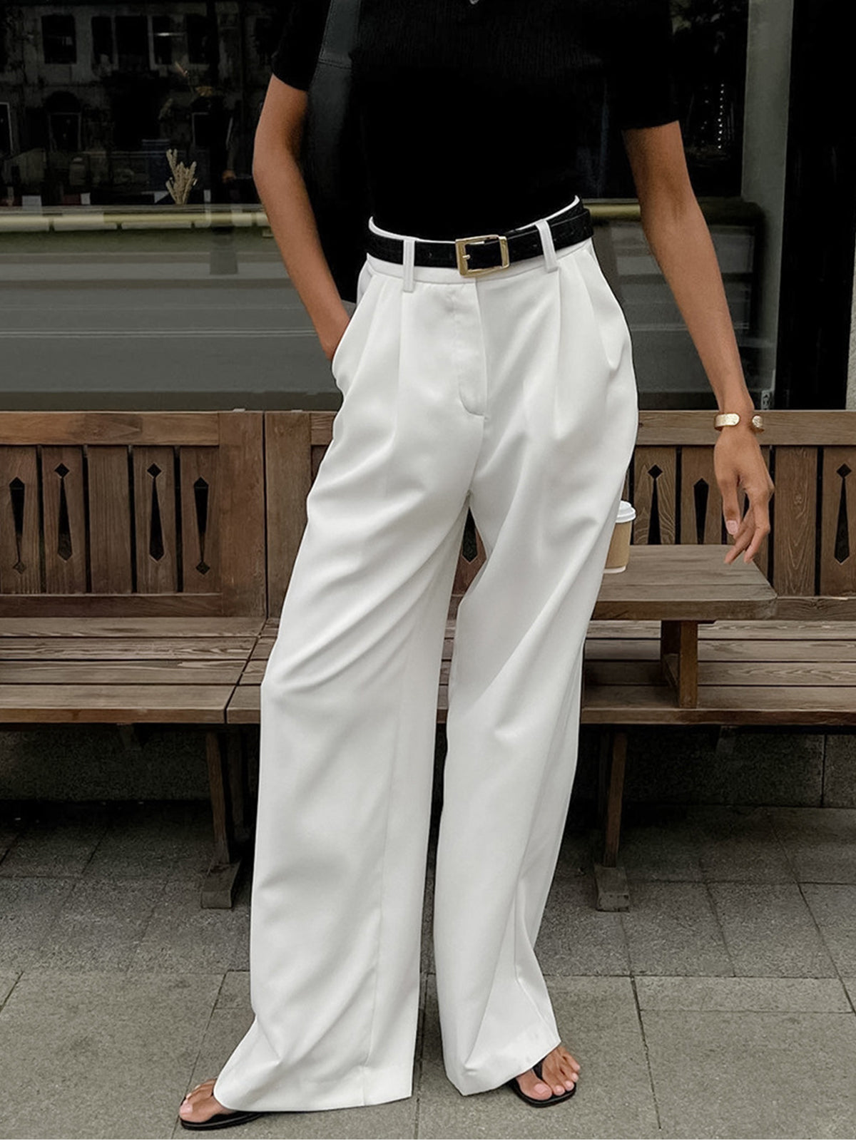 Women’s long pants with plain finish and regular fit