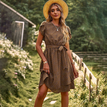 Laura | Fashionable Dress With Flattering Waistband